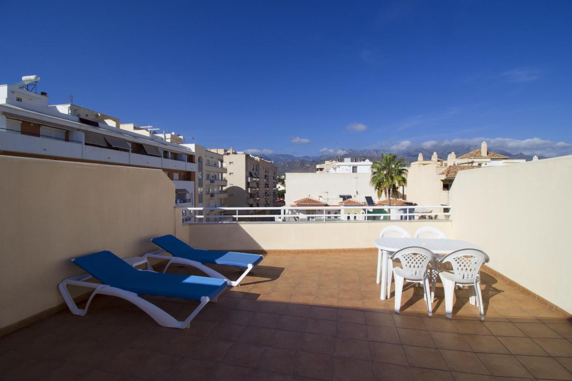 Apartamentos Turisticos Fercomar Nerja Exteriér fotografie